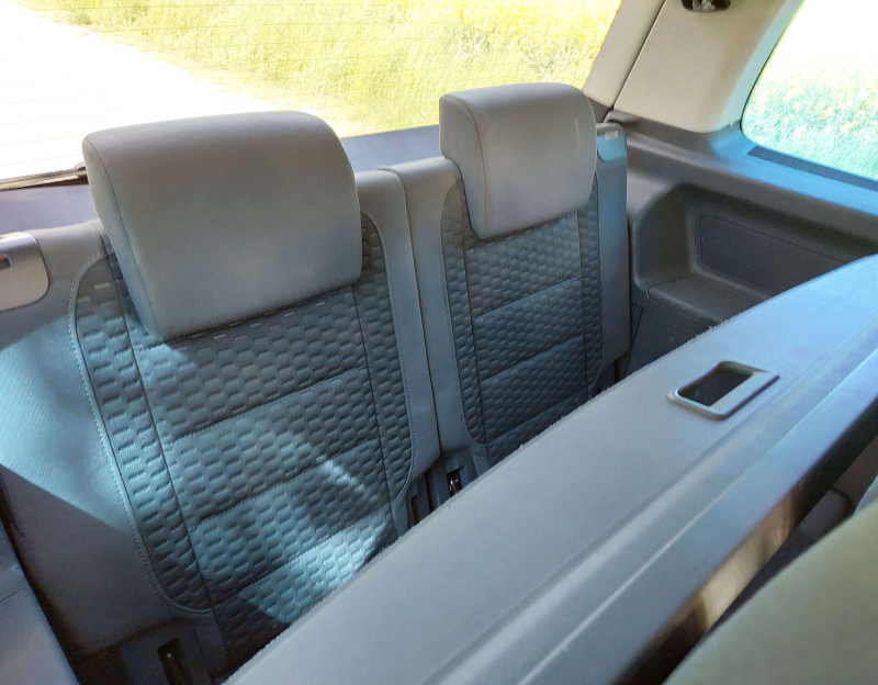 Volkswagen Touran, 1.9 tdi, 77 kW, 7 míst, navi, tažné