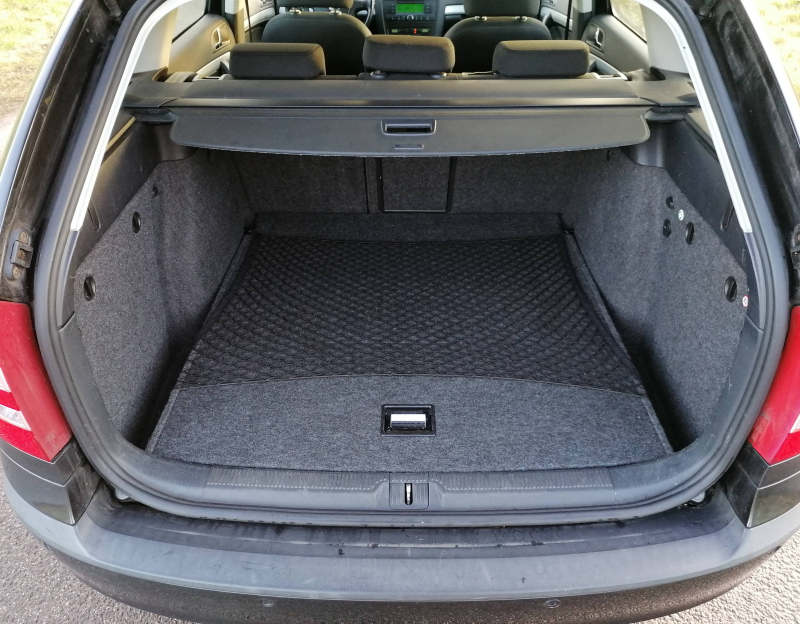 Škoda Octavia 2 combi, 4x výhřev, 1.9 tdi, 77 kW, 10/2007