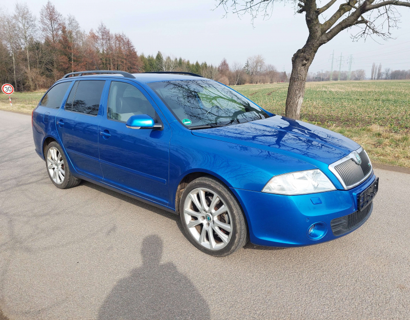 Škoda Octavia 2 RS TFSI 147 kW, modrá, BWA, 187 700 km