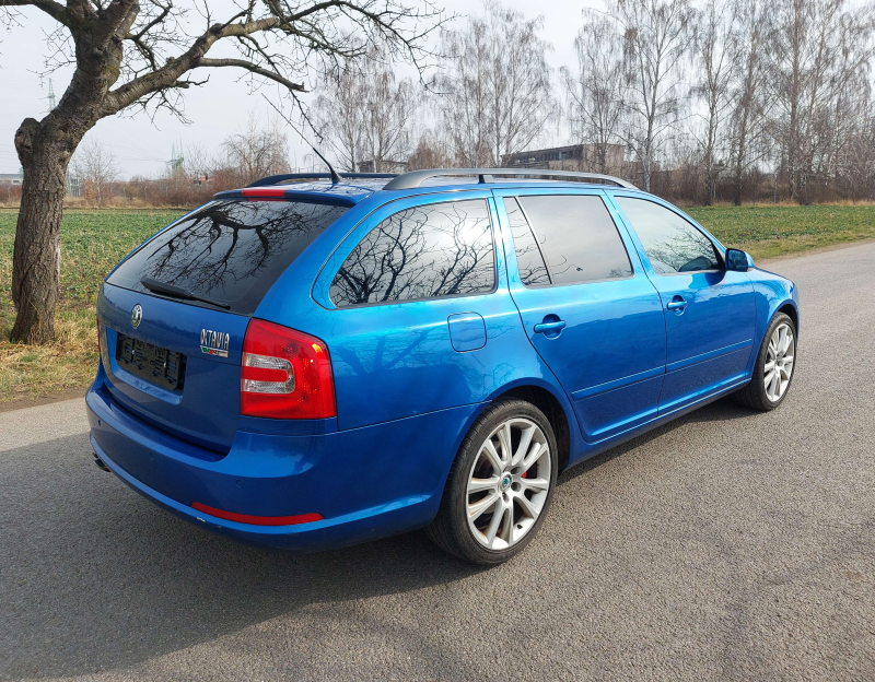 Škoda Octavia 2 RS TFSI 147 kW, modrá, BWA, 187 700 km