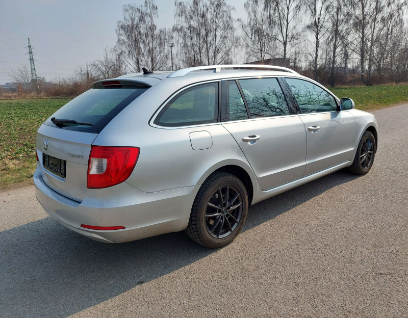 Škoda Superb 2, 2.0 tdi, 103 kW, 06/2011, XENON, NAVI