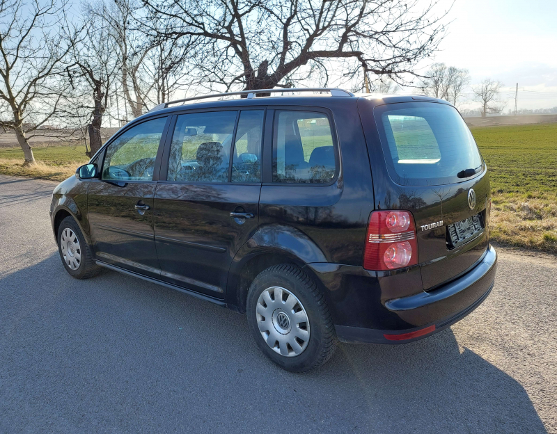 Volkswagen Touran, 1.9 tdi, 77 kW, 2008, navi, výhřev