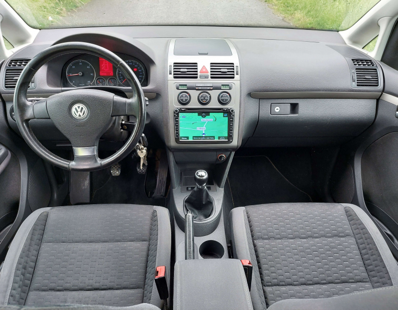 Volkswagen Touran, 1.9 tdi, 77 kW, 7 míst, navi, DPH, 07/2009