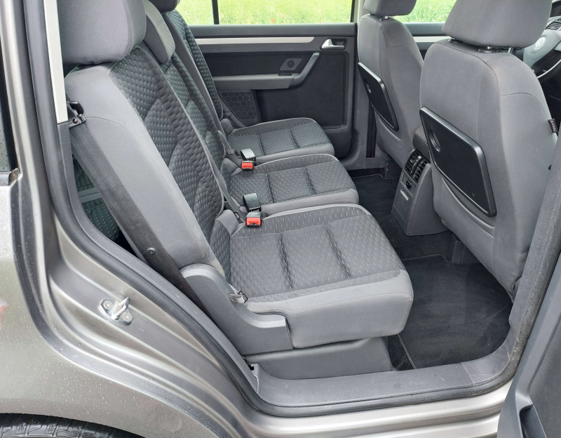 Volkswagen Touran, 1.9 tdi, 77 kW, 7 míst, navi, DPH, 07/2009