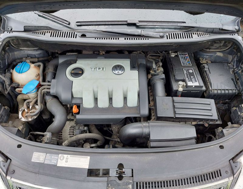 Volkswagen Touran, 1.9 tdi, 77 kW, 7 míst, navi, DPH, 07/2009