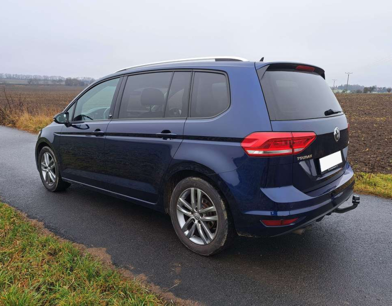 Volkswagen Touran 5T1 - 2.0 tdi, 110 kW, 7 míst, 03/2017, LED
