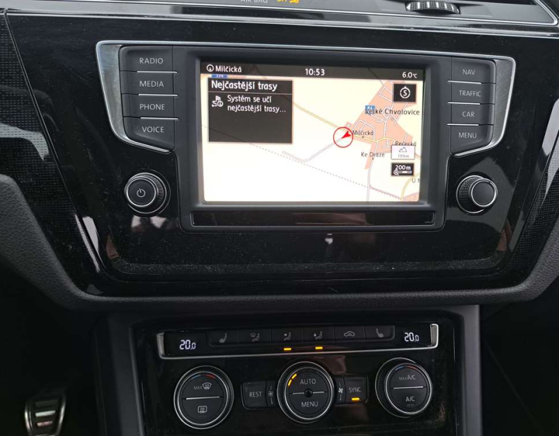 Volkswagen Touran 5T1 - 2.0 tdi, 110 kW, 7 míst, 03/2017, LED