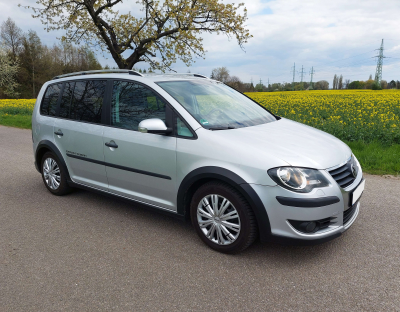 Volkswagen Touran Cross, 2.0 tdi, 103 kW, WEBASTO