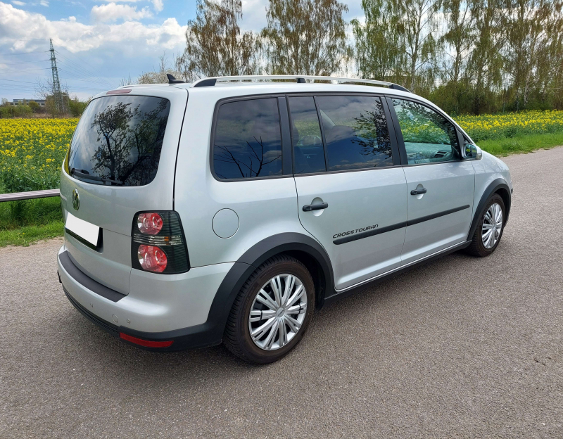 Volkswagen Touran Cross, 2.0 tdi, 103 kW, WEBASTO