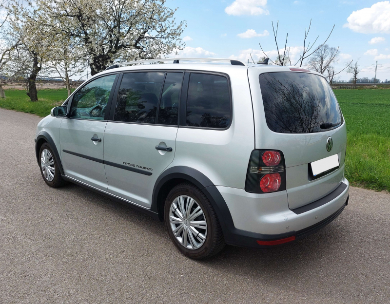 Volkswagen Touran Cross, 2.0 tdi, 103 kW, WEBASTO