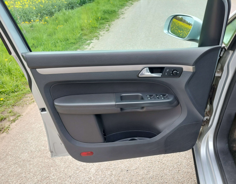 Volkswagen Touran Cross, 2.0 tdi, 103 kW, WEBASTO